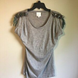 Luluvia made by Lulumari small grey top